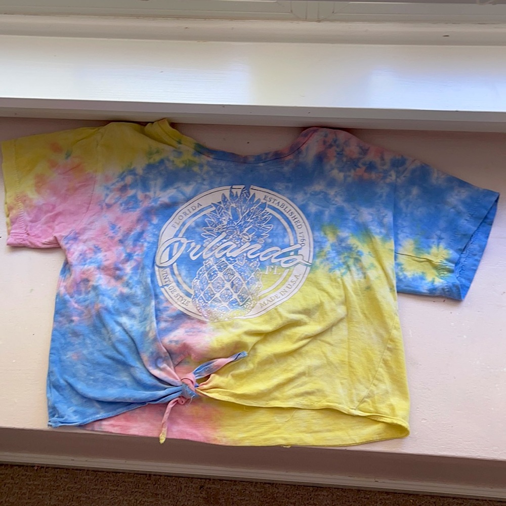 Tie die,blue yellow and pink. Brand: exist